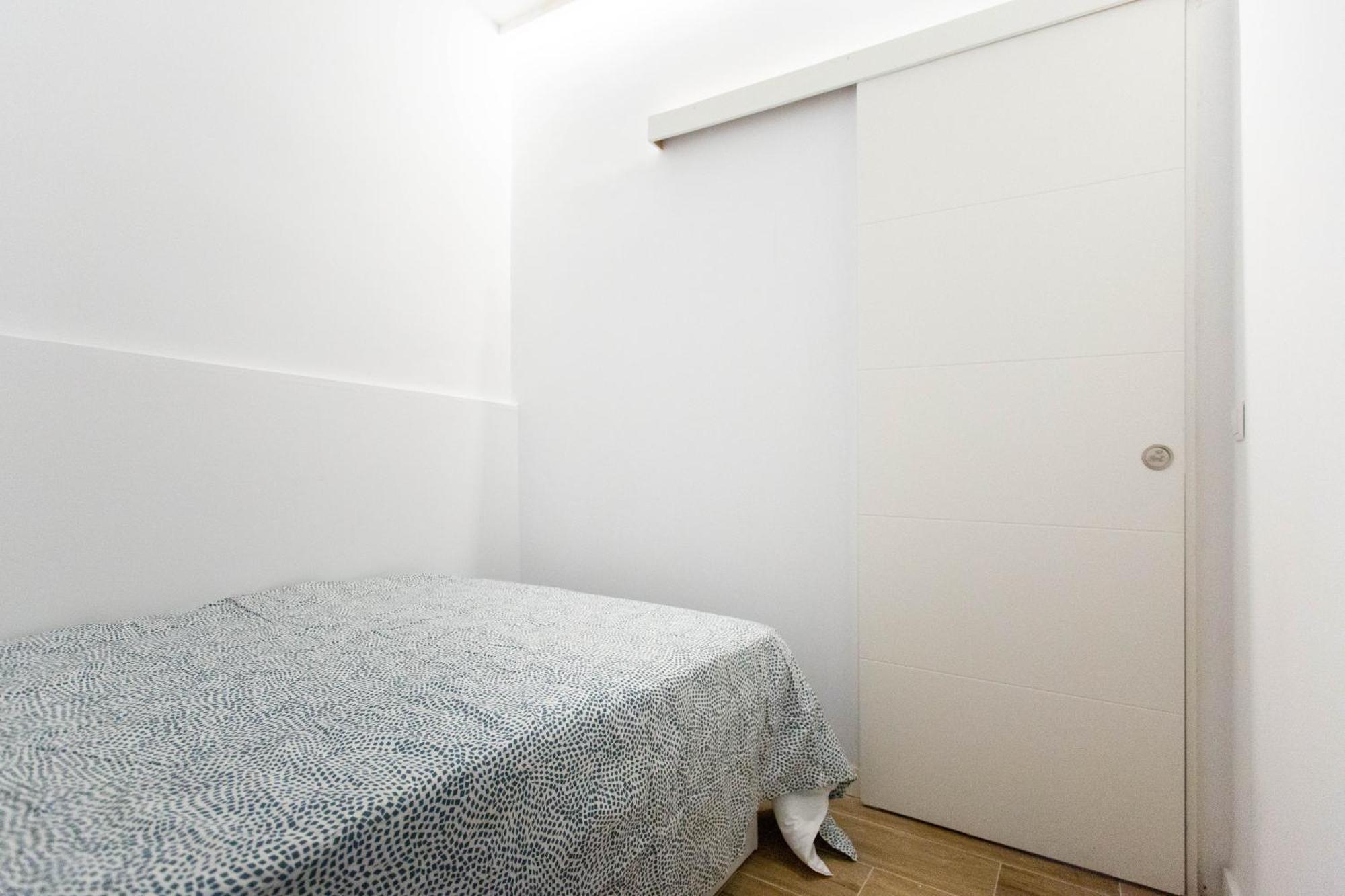 Renta Temporada Atocha Delicias Beata 2h Patio Appartement Madrid